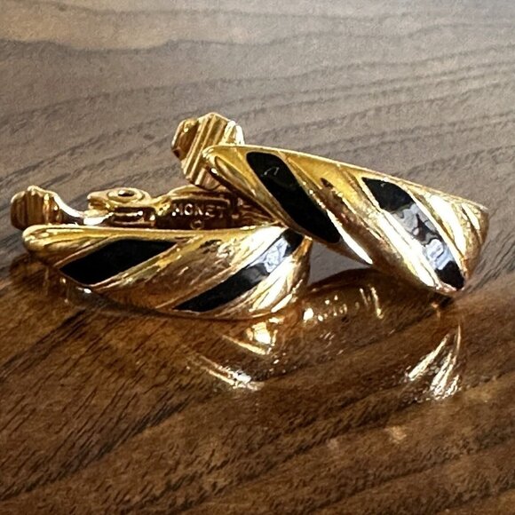VTG Monet Clip Earrings 1" Gold Tone Black Enamel Striped Diagonal Retro Signed - Picture 5 of 7